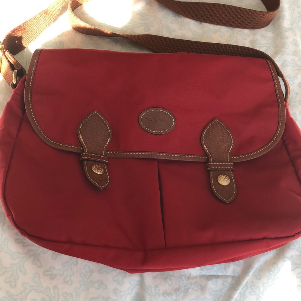 Long champ messenger bag